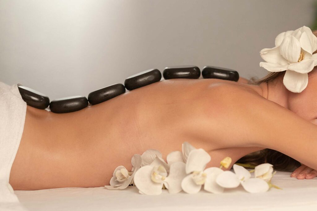 massage detox avec pierres chaudes